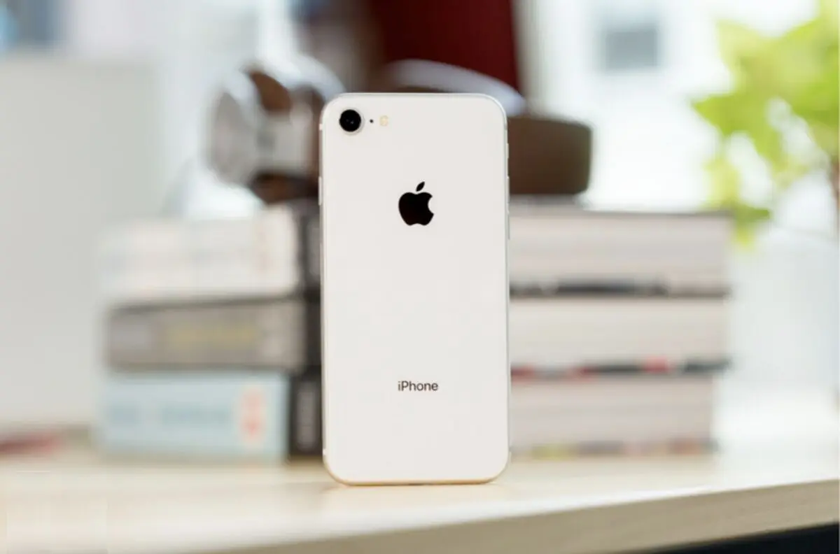iPhone SE3