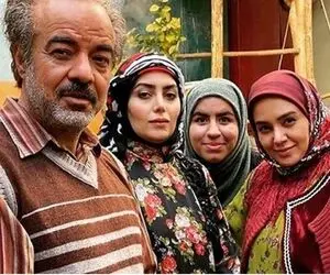 سکانس خندان/نورالدین خانزاده لوبیا پلو بدون برنج سفارش میده/پشت صحنه مرده از خنده