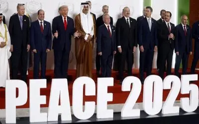 یک مهمان عجیب در مراسم صلح غزه در شرم‌الشیخ؛ این چهره ورزشی کیست؟