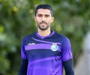 دردسری تازه؛ شکایت فجرسپاسی از دروازه بان تیم استقلال!