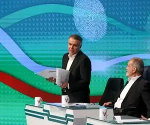 عذرخواهی محمد فاضلی به خاطر پرت کردن میکروفون