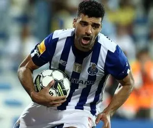 (عکس) حرکت قشنگ مهدی طارمی به یاد مهسا امینی 