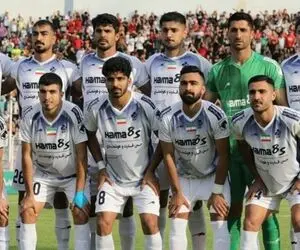 حمله هواداران استقلال به پیکان!