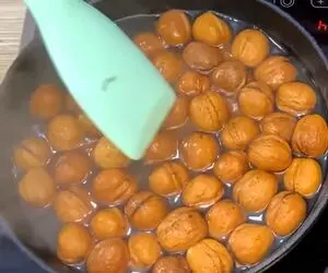 ترفندهای خانگی؛ گردو رو 5 دقیقه تو آب جوش بریزید نتیجه حیرت انگیزه