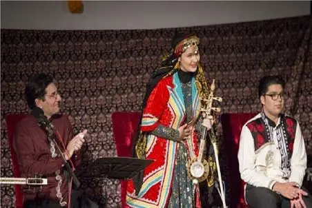 آواز محلی/گلسو حشمت رجب زاده خرم آبادی ها رو به وجد آورده/استادانه خوانده و نواخته