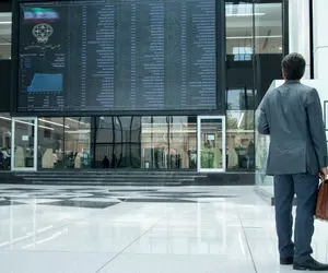 چرا بورس بر خلاف بقیه بازارها ریزش سنگین داشت؟