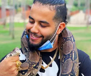 لحظه استرداد گرداننده سایت شرط بندی و قمار (میلاد حاتمی)به ایران