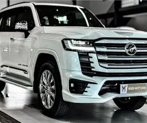 دنیای خودروسازی؛ لندکروزر ۲۰۲۵؛ قدرت، استایل و راحتی در یک SUV همه‌فن‌حریف