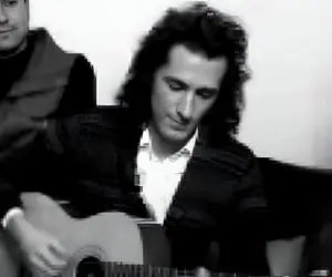 آواز احساسی؛ آهنگ زیرخاکی ابرای تیره از مرتضی پاشایی همه رو برد اغماء چقدر مو داشته