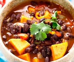 طرز پخت خوراک سیب زمینی با لوبیا چیتی