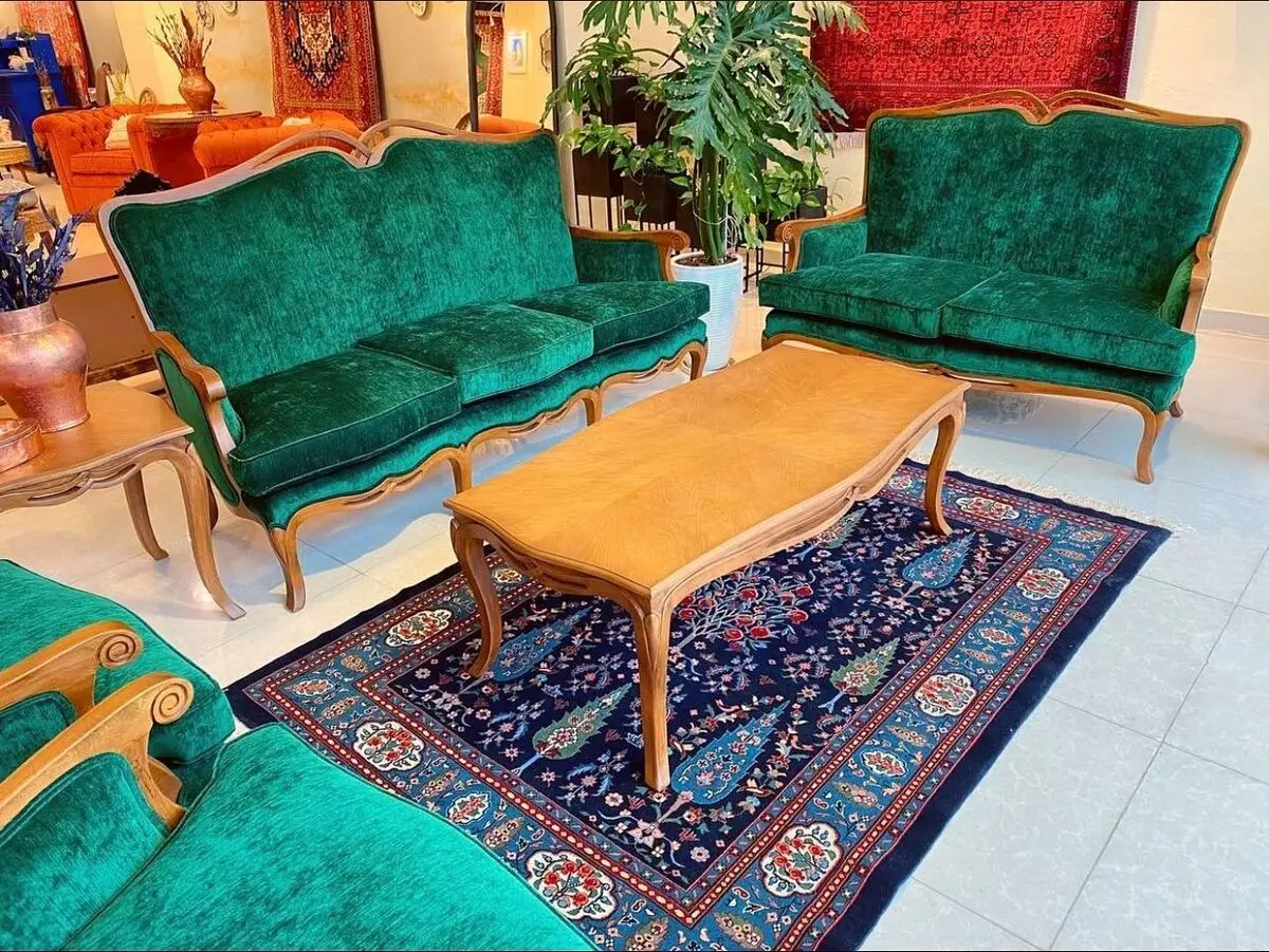 چطور با فرش رنگی خونه ام رو دکور کنم؟