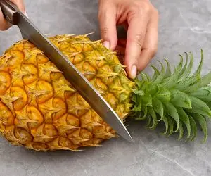 ترفند های خانگی؛ چجوری به راحتی آناناس رو برش بزنیم؟