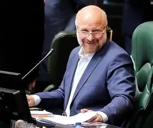 سفر به ایام قدیم؛ محمدباقر قالیباف بر روی عرشه جنگی با پوتین و لباس نظامی در 22 سالگی