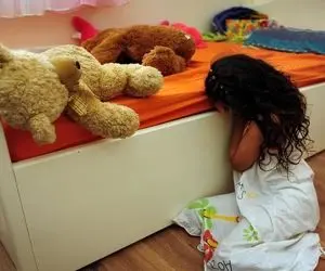 تجاوز گروهی به زن جوان به بهانه بنزین جلوی شوهرش!