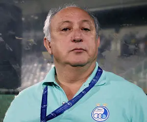 در استقلال هرکسی برای خودش تصمیم می‌گیرد!