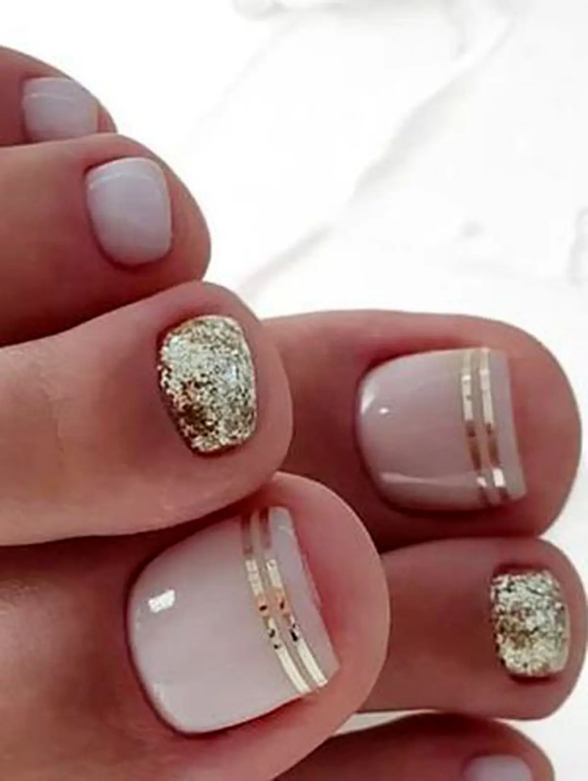 the-latest-model-of-girls-toenail-design-24