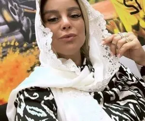 (عکس) همسر انزونزی در اصفهان سوپ با دوغ خورد ذوق کرد