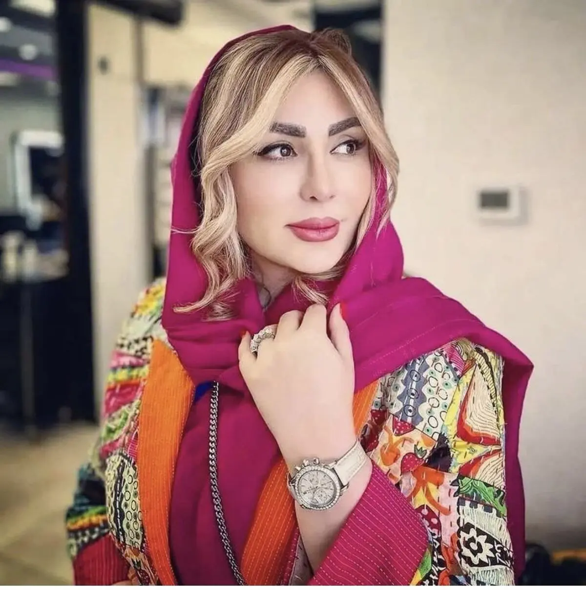 نیوشا+ضغیمی
