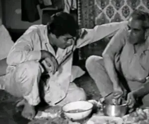 آواز شاد؛ رقص و آواز سَمی علی فریدن و تقی حین آبگوشت خوری