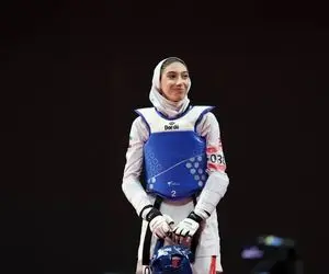 اول پزشکی، بعد تشویق به سیلی زدن؛ مبینا نعمت‌زاده چه می‌خواهد؟