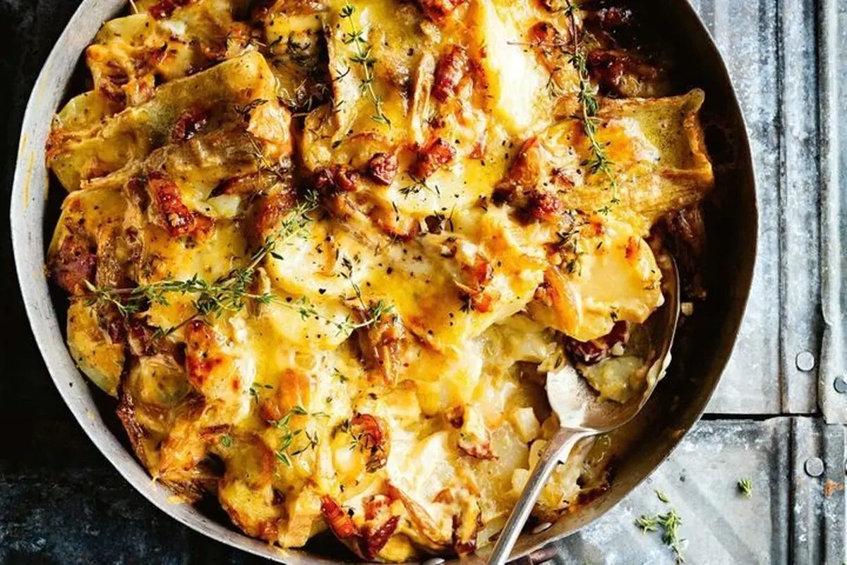 طرز تهیه سیب زمینی پنیری 