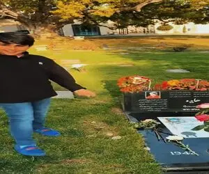 آواز خسروی؛ نوه پسری مرحومه صدا به ارث برده به یادش سلام سلام میخونه حنجره اش از طلاس