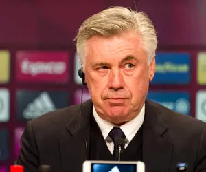 آنچلوتی: اوضاع بارسلونا خیلی عجیب است!