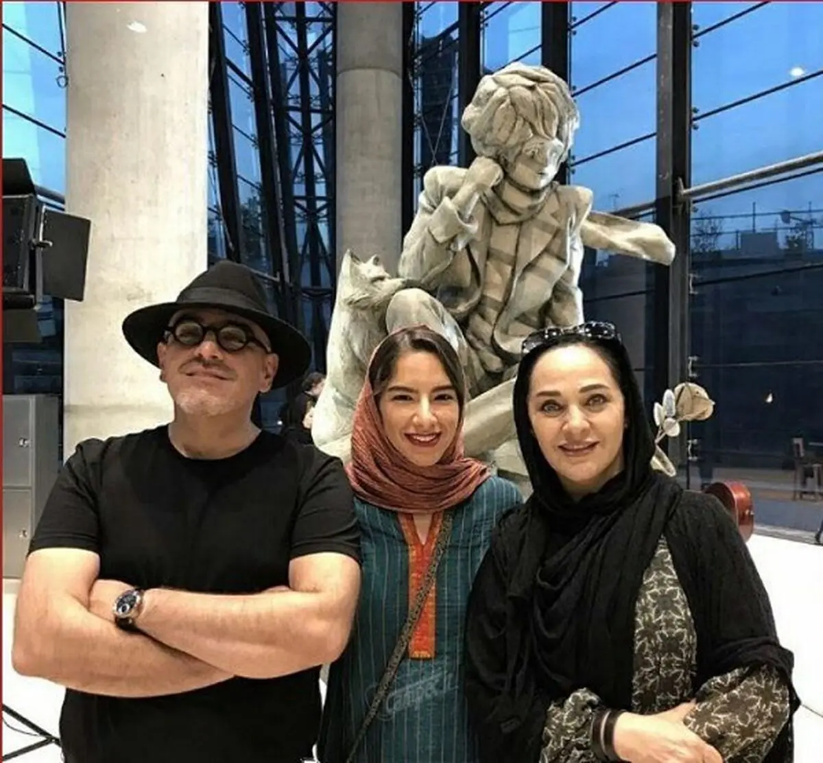 رویا نونهالی و همسر و دخترش