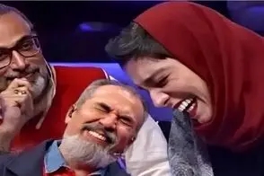 سکانس خندان/ محسن شریفیان اینبار کلا زن و مرد و قاطی می کنه/الیکا از خنده منفجر شده