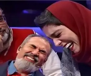 سکانس خندان/ محسن شریفیان اینبار کلا زن و مرد و قاطی می کنه/الیکا از خنده منفجر شده