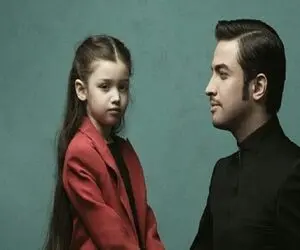 آواز جگرسوز؛ لالایی خوندن بنیامین بهادری برا دخترش وقتی زنش فوت کرد دلتو کباب میکنه