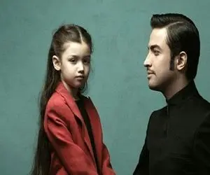 آواز جگرسوز؛ لالایی خوندن بنیامین بهادری برا دخترش وقتی زنش فوت کرد دلتو کباب میکنه