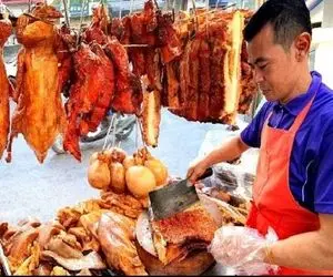 کباب سگ؛ سگ پا شکسته رو روغن مالی کرد زنده زنده به سیخ کشید بریونی بشه