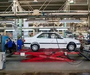 آمار تولید ایران خودرو در بهمن ۱۴۰۱؛ پژو صدرنشین شد