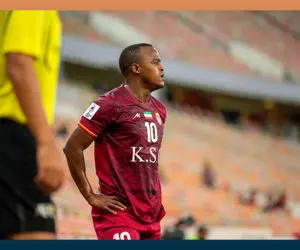 انتقال یک بازیکن به استقلال محرمانه است!