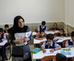 همسان سازی حقوق فرهنگیان اجرایی می‌شود؟