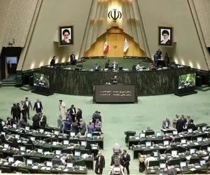 چرا امروز جلسه علنی مجلس یه یک باره غیرعلنی شد؟