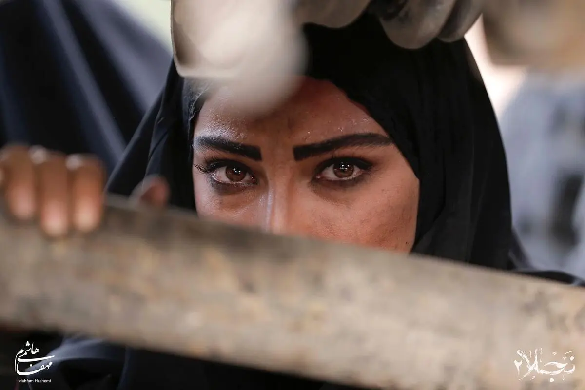 محیا دهقانی