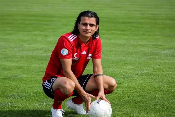 اکبر ایمانی