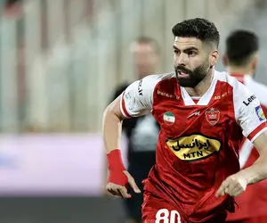 چشم امید رضا عنایتی به ستاره پرسپولیس