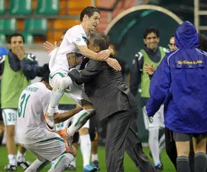 حمایت مهاجم سابق پرسپولیس از امیر قلعه نویی