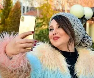 "بهنوش بختیاری" هم افتاد تو راه مهناز افشار؛ زیرپوستی "شُل حجاب" شد!