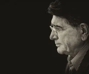 آواز ماندگار؛ استاد شجریان انقدر با حس آهنگ یاد ایام رو خود که همه میخکوب صحنه شدن