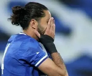 (عکس) شرایط روحی سرباز استقلال به هم ریخته است!