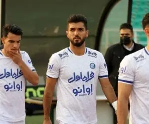 2 بازیکن بدون جانشین در استقلال