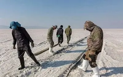 آغاز تخلیه شهرهای اطراف دریاچه ارومیه