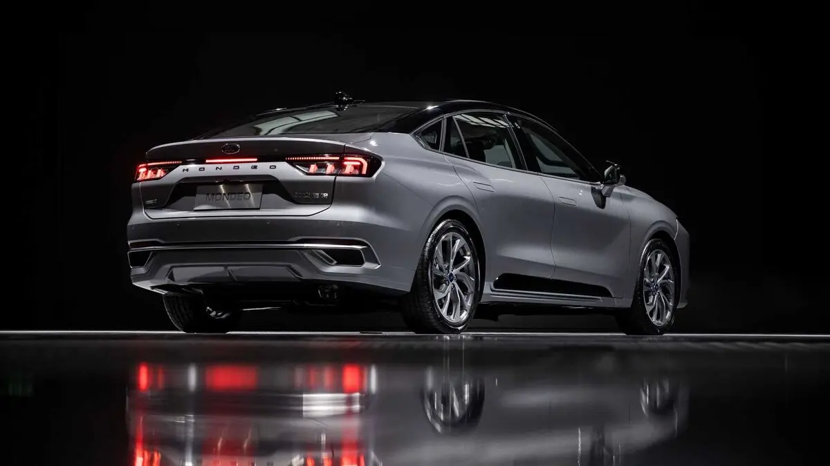 2022-ford-mondeo-china-debut (1)