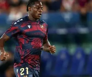 گزینه بارسایی ها برای جانشینی لواندوفسکی که 16 سال کوچک تر از اوست