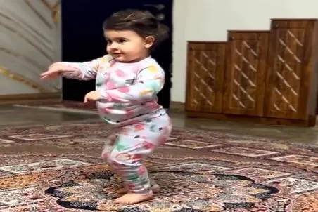 آواز شاد؛ تپل قری رو میخوای بذاری لای نون باگت بخوری با این رقصش