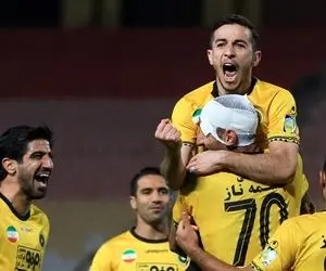 پرسپولیس با هافبک سابقش به توافق رسید